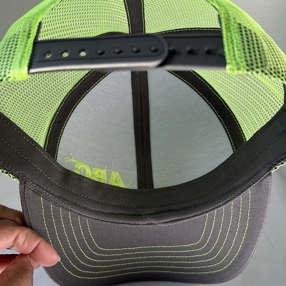 Outdoor Cap Men’s Trucker Hat Neon Gray SnapBack ABC Supply Co - Picture 7 of 7